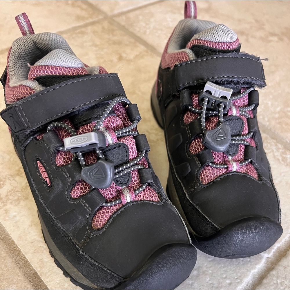Toddler girl hiking shoes